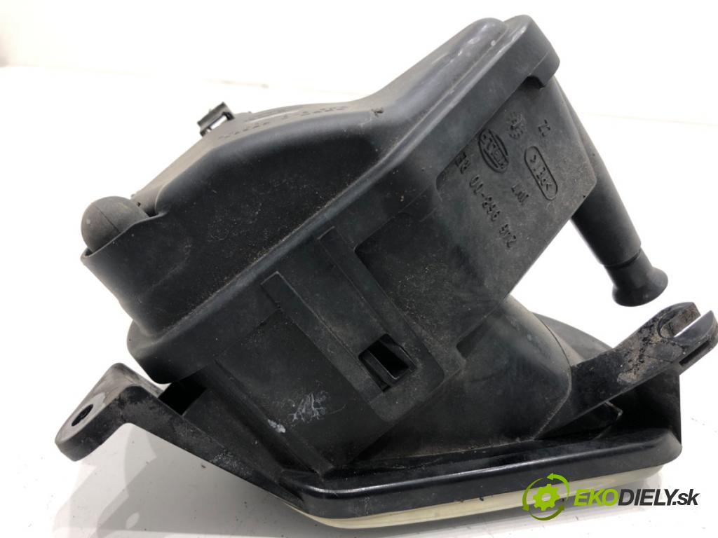 AUDI A3 (8P1) 2003 - 2013    2.0 FSI 110 kW [150 KM] benzyna 2003 - 2008  hmlové svetlo, hmlovka pravý přední část