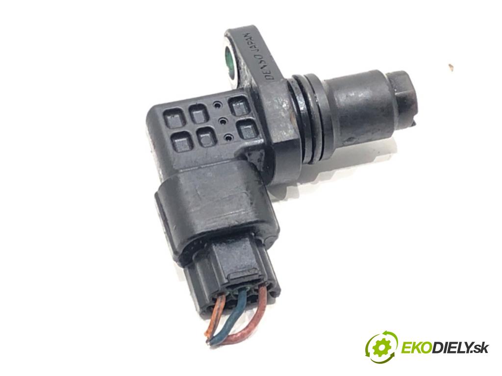 MAZDA 5 (CR19) 2005 - 2010    2.0 CD (CR19) 81 kW [110 KM] olej napędowy 2005 - 2010  snímač pozice vačkového hřídele RF7J18230 (Snímače polohy kliky, vačky)