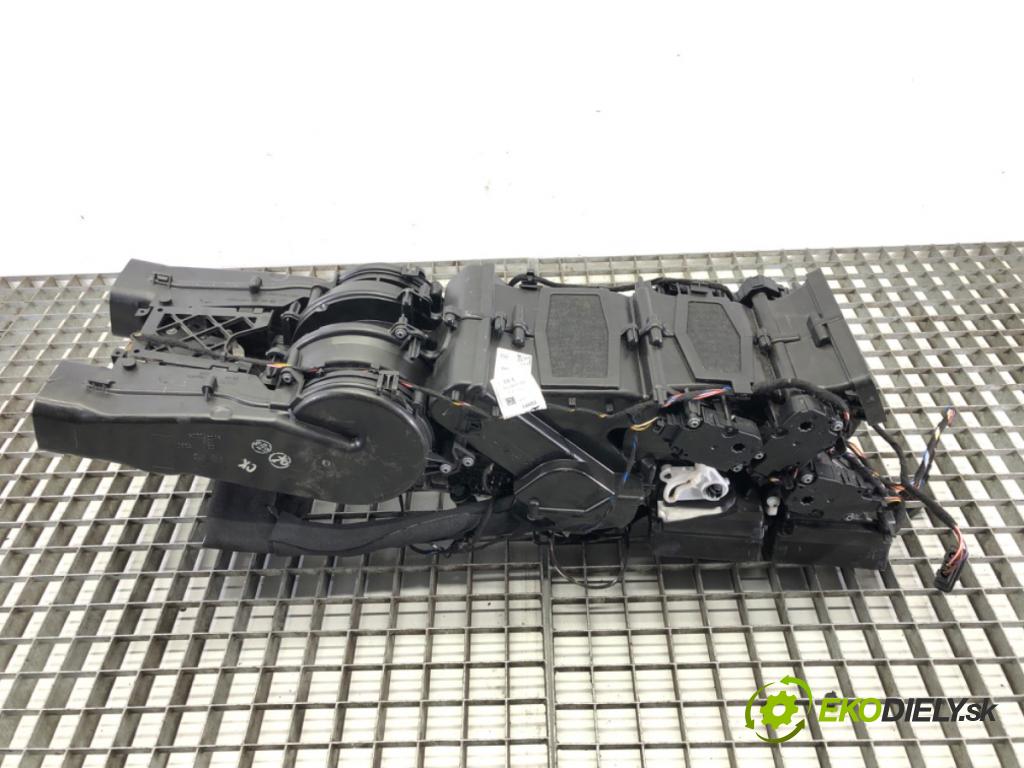 AUDI Q7 (4MB, 4MG) 2015 - 2022    3.0 TDI quattro 200 kW [272 KM] olej napędowy 2015 - 2019  Výhrevné teleso, radiátor kúrenia zad 4M0820004