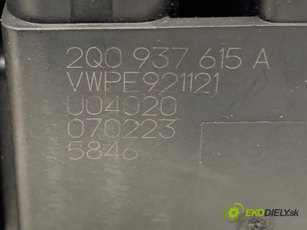 VW TRANSPORTER / CARAVELLE VI Autobus (SGB, SGJ, SHB, SHJ) 2015 - 2022    2.0 TDI 110 kW [150 KM] olej napędowy 2015 - 2022  skříňka poistková 2Q0937615A (Pojistkové skříňky)