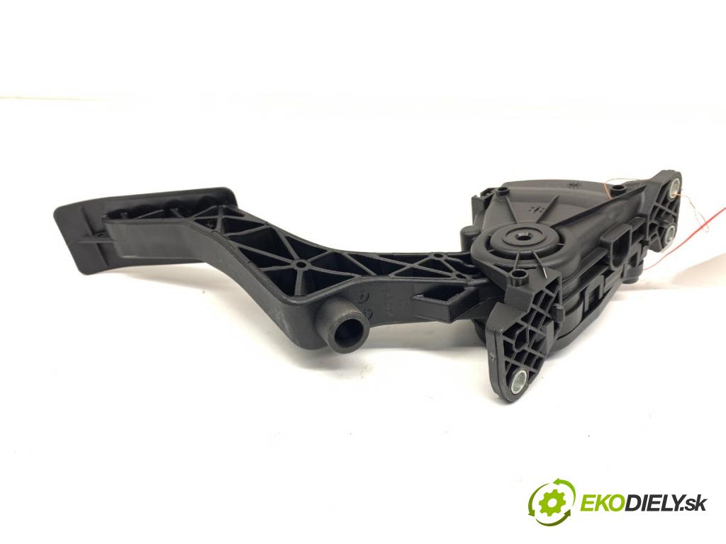 VW TRANSPORTER / CARAVELLE VI Autobus (SGB, SGJ, SHB, SHJ) 2015 - 2022    2.0 TDI 110 kW [150 KM] olej napędowy 2015 - 2022  Potenciometer plynu 7LA721503 (Pedále)