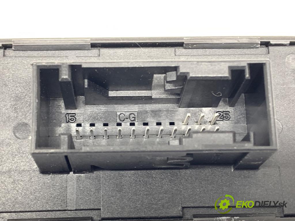 VW TRANSPORTER / CARAVELLE VI Autobus (SGB, SGJ, SHB, SHJ) 2015 - 2022    2.0 TDI 110 kW [150 KM] olej napędowy 2015 - 2022  Modul svetiel 7P6907357E (Ostatné)