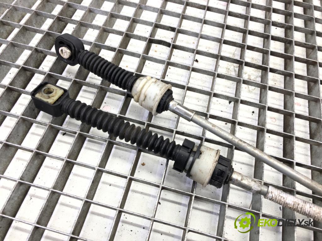 VW TRANSPORTER / CARAVELLE VI Autobus (SGB, SGJ, SHB, SHJ) 2015 - 2022    2.0 TDI 110 kW [150 KM] olej napędowy 2015 - 2022  Kulisa 7LA711025 (Rýchlostná páka / kulisa)