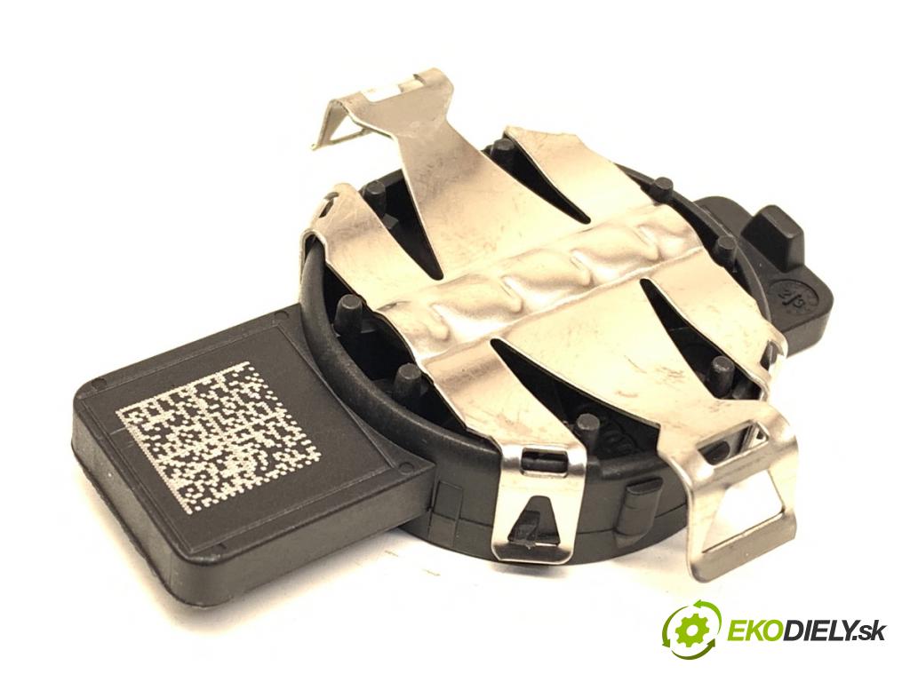 VW TRANSPORTER / CARAVELLE VI Autobus (SGB, SGJ, SHB, SHJ) 2015 - 2022    2.0 TDI 110 kW [150 KM] olej napędowy 2015 - 2022  Snímač dažďa 8V0907613 (Snímače dažďa)