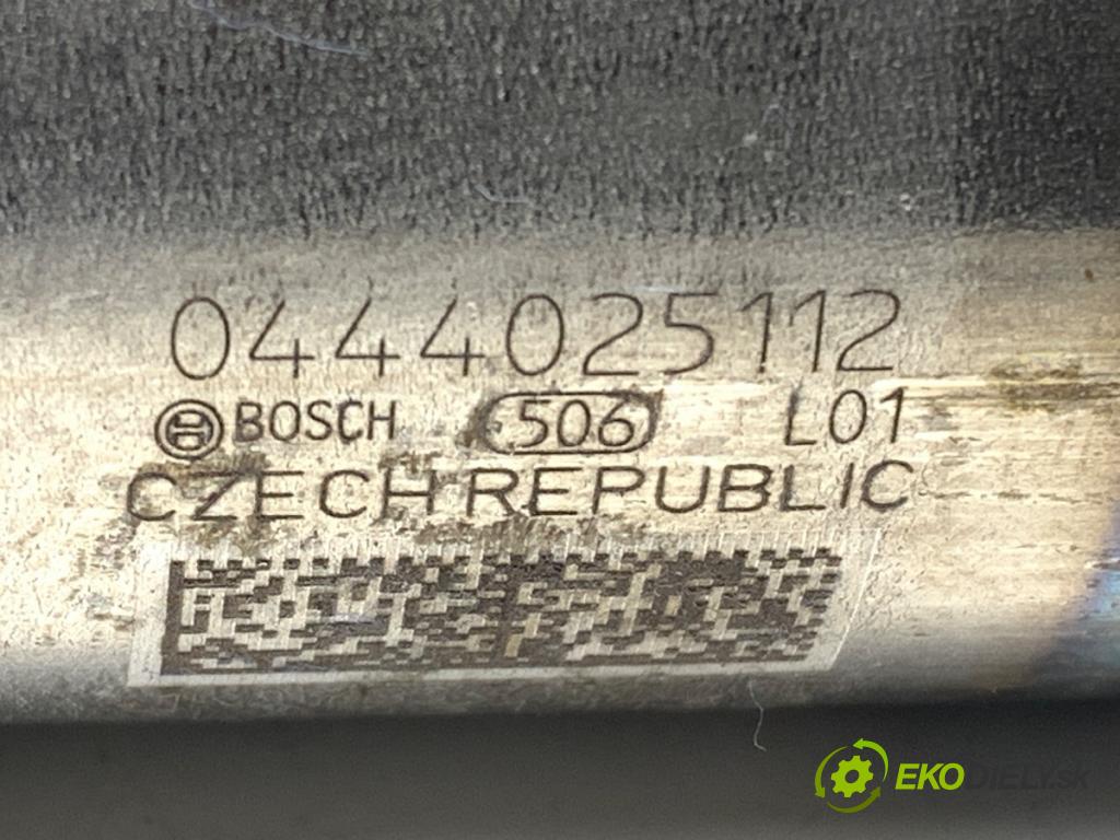 VW TRANSPORTER / CARAVELLE VI Autobus (SGB, SGJ, SHB, SHJ) 2015 - 2022    2.0 TDI 110 kW [150 KM] olej napędowy 2015 - 2022  vstrekovač ADBLUE: 7LA131113B