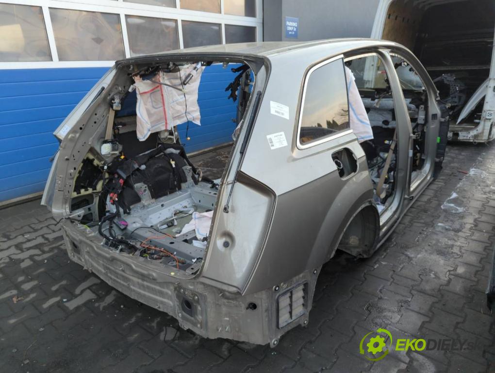 AUDI Q7 (4MB, 4MG) 2015 - 2022    3.0 TDI quattro 200 kW [272 KM] olej napędowy 2015 - 2019  KAROSERIA ČTVRŤÁK blatník zadní část levý pravý práh střecha PODŁUŻNICA levý pravý 