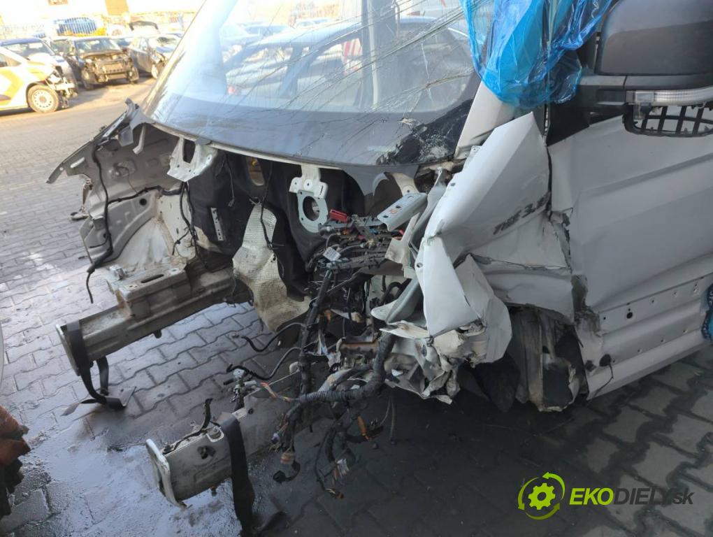 MAN TGE Autobus 2017 - 2022    2.0 TDI 130 kW [177 KM] olej napędowy 2017 - 2022  KAROSERIA ČTVRŤÁK blatník zadní část levý pravý práh střecha PODŁUŻNICA levý pravý