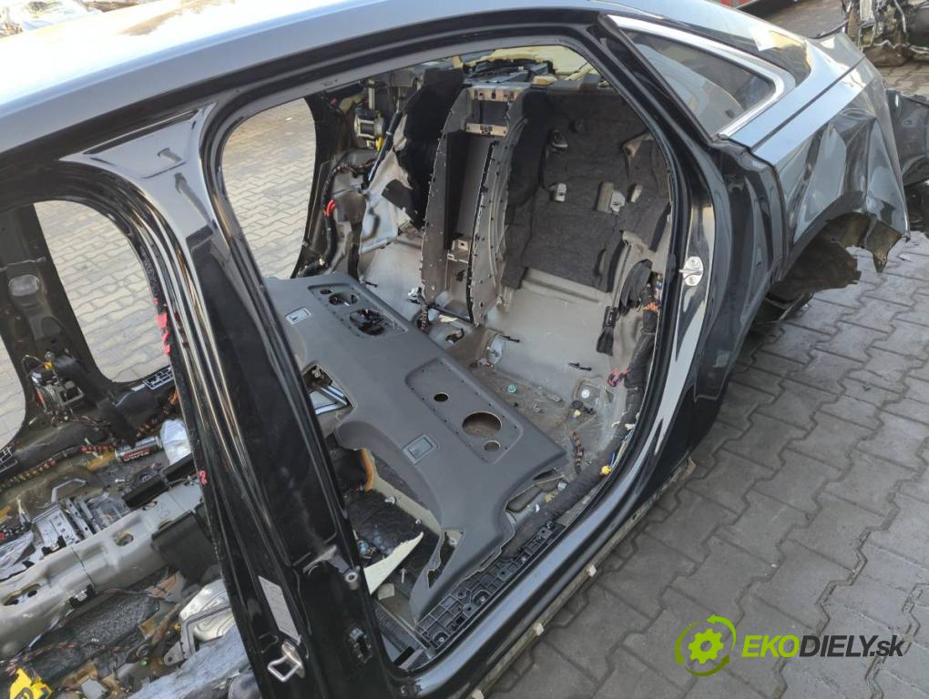 AUDI A8 D5 (4N2, 4N8) 2017 - 2022    60 TFSI Mild Hybrid quattro 338 kW [460 KM] Hybryda silnik benzynowy / elektryczny 2018 - 2022  KAROSERIA ČTVRŤÁK blatník zadní část levý pravý práh střecha PODŁUŻNICA levý pravý
