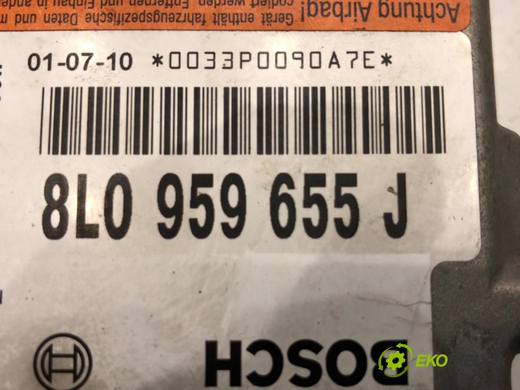 AUDI A3 (8L1) 1996 - 2006    1.9 TDI 96 kW [130 KM] olej napędowy 2000 - 2003  senzor airbag 8L0959655J (Snímače)