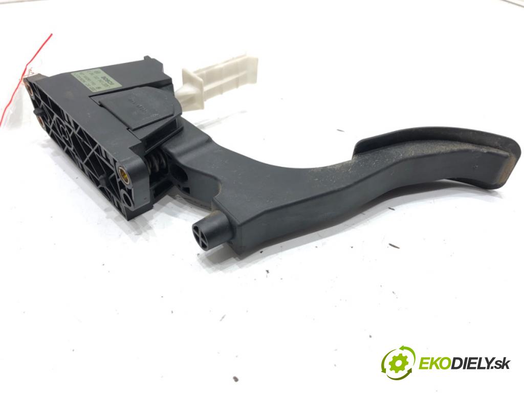 AUDI A3 (8L1) 1996 - 2006    1.9 TDI 96 kW [130 KM] olej napędowy 2000 - 2003  Potenciometer plynu 0281002342 (Pedále)