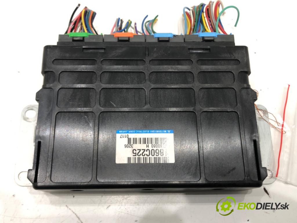 MITSUBISHI MIRAGE / SPACE STAR VI liftback (A0_A) 2012 - 2022    1.0 (A05A) 52 kW [71 KM] benzyna 2012 - 2022  riadiaca jednotka Motor 1860C225 (Riadiace jednotky)