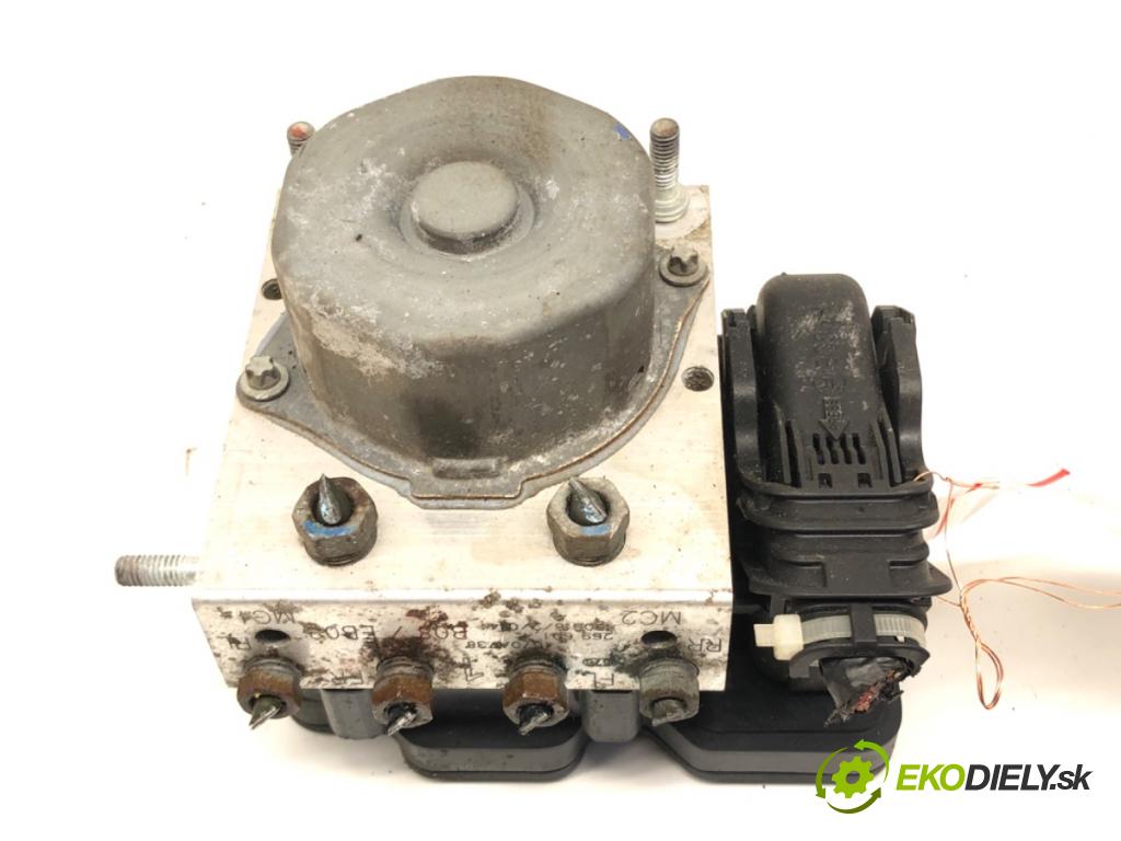 MITSUBISHI MIRAGE / SPACE STAR VI liftback (A0_A) 2012 - 2022    1.0 (A05A) 52 kW [71 KM] benzyna 2012 - 2022  Pumpa ABS 4670A738 (Pumpy ABS)