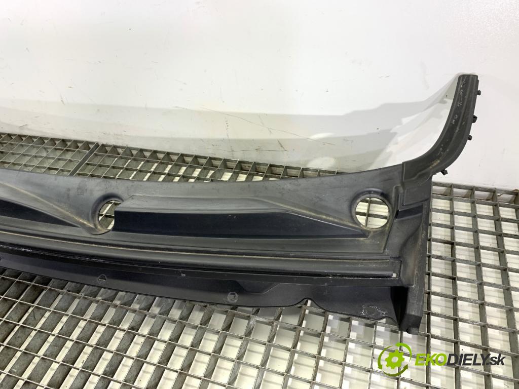 MITSUBISHI MIRAGE / SPACE STAR VI liftback (A0_A) 2012 - 2022    1.0 (A05A) 52 kW [71 KM] benzyna 2012 - 2022  Torpédo, plast pod čelné okno 7405A501 (Torpéda)