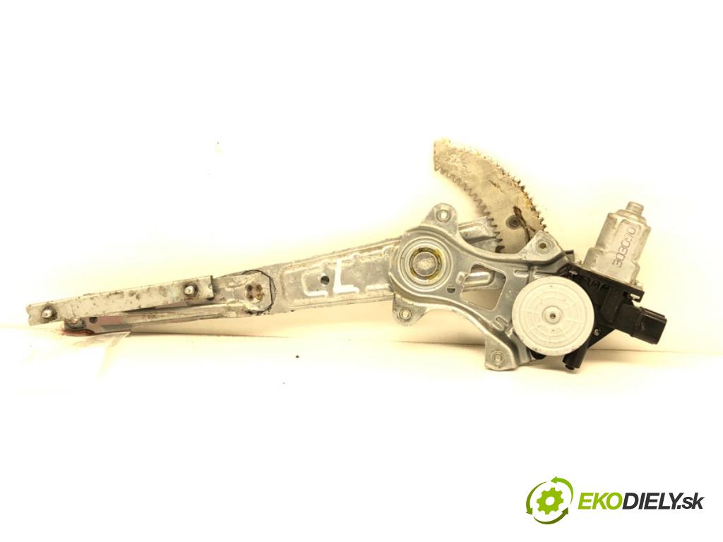 MITSUBISHI MIRAGE / SPACE STAR VI liftback (A0_A) 2012 - 2022    1.0 (A05A) 52 kW [71 KM] benzyna 2012 - 2022  mechanismus okna levý přední část