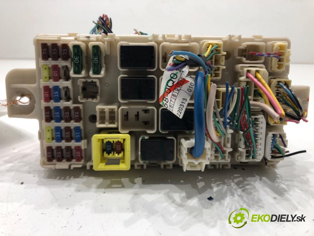 MITSUBISHI MIRAGE / SPACE STAR VI liftback (A0_A) 2012 - 2022    1.0 (A05A) 52 kW [71 KM] benzyna 2012 - 2022  modul BSI G8C-930M-E0Z08 (Pojistkové skříňky)