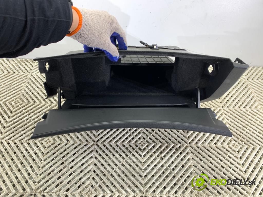 HONDA CIVIC VIII Hatchback (FN, FK) 2005 - 2022    1.8 (FN1, FK2) 103 kW [140 KM] benzyna 2005 - 2022  Priehradka, kastlík spolujazdca  (Priehradky, kastlíky)