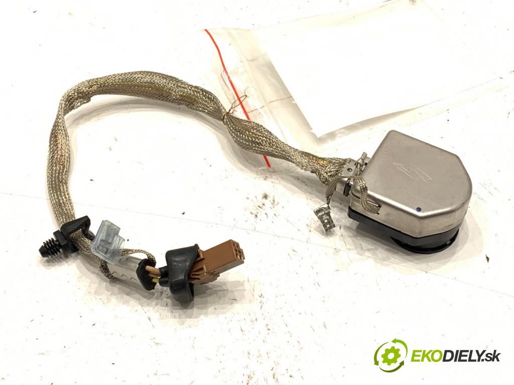 HONDA CIVIC VIII Hatchback (FN, FK) 2005 - 2022    1.8 (FN1, FK2) 103 kW [140 KM] benzyna 2005 - 2022  ŠTARTÉR: Cievka XENON LBHB03L