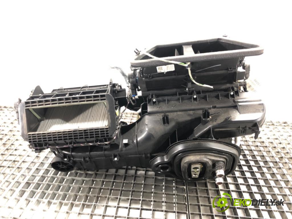 VW TIGUAN ALLSPACE (BW2, BJ2) 2017 - 2022    2.0 TSI 4motion 140 kW [190 KM] benzyna 2018 - 2022  topné těleso radiátor topení komplet KOMBAJN 5QB816005B (Radiátory topení)