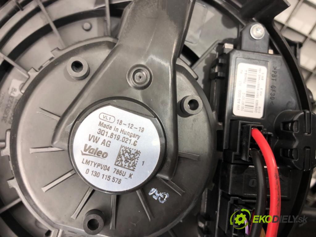 VW TIGUAN ALLSPACE (BW2, BJ2) 2017 - 2022    2.0 TSI 4motion 140 kW [190 KM] benzyna 2018 - 2022  topné těleso radiátor topení komplet KOMBAJN 5QB816005B (Radiátory topení)