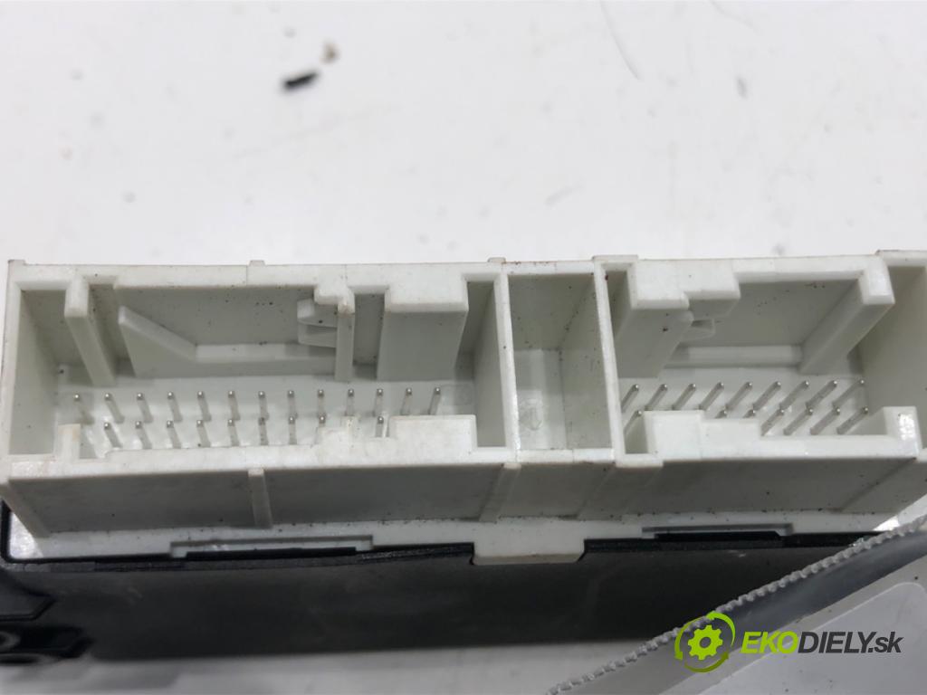 VW TIGUAN ALLSPACE (BW2, BJ2) 2017 - 2022    2.0 TSI 4motion 140 kW [190 KM] benzyna 2018 - 2022  Modul PDC 5QA919298D (Ostatné)