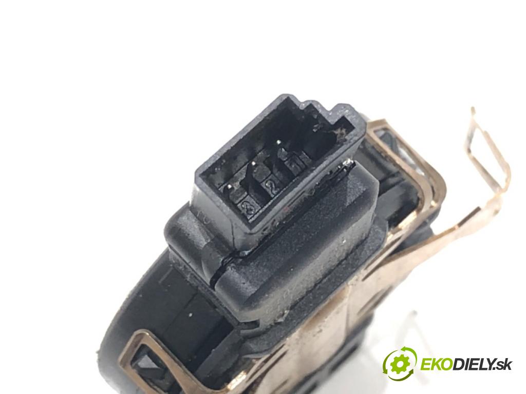 VW TIGUAN ALLSPACE (BW2, BJ2) 2017 - 2022    2.0 TSI 4motion 140 kW [190 KM] benzyna 2018 - 2022  Snímač dažďa 5Q0955547B (Snímače dažďa)