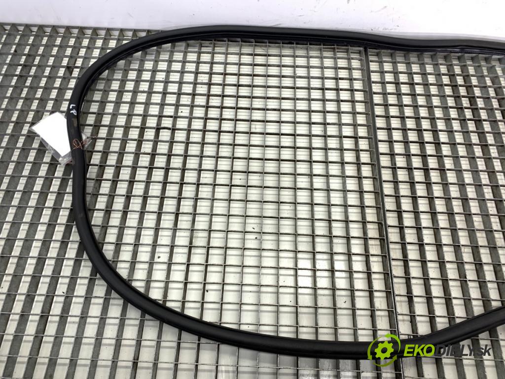 VW TIGUAN SUV 2019 140 kW 2.0 TSI 4motion 1984 tesnenie Dvere predný ľavá strana