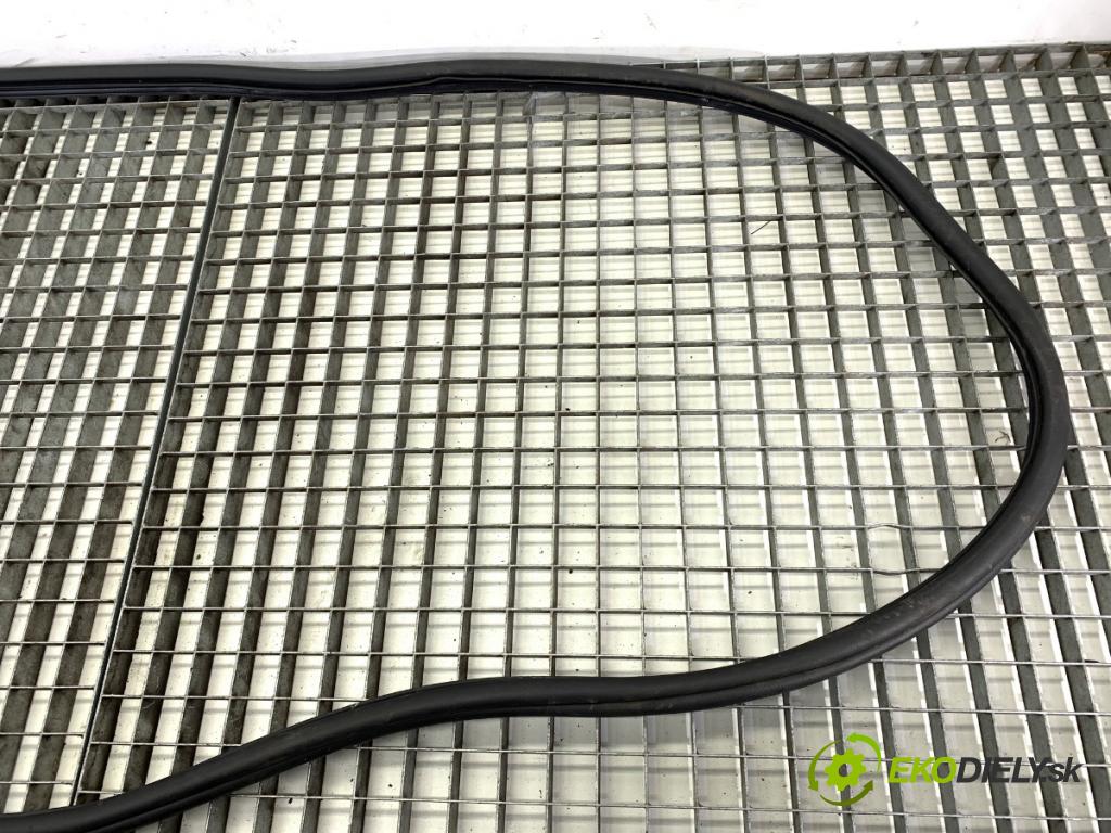 VW TIGUAN SUV 2019 140 kW 2.0 TSI 4motion 1984 tesnenie Dvere predný ľavá strana