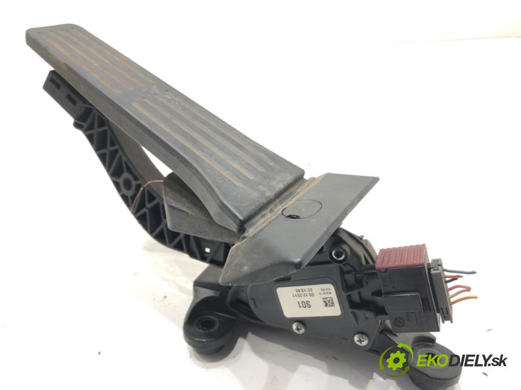 HYUNDAI ELANTRA V sedan (MD, UD) 2010 - 2022    1.6 97 kW [132 KM] benzyna 2011 - 2015  Potenciometer plynu  (Pedál)