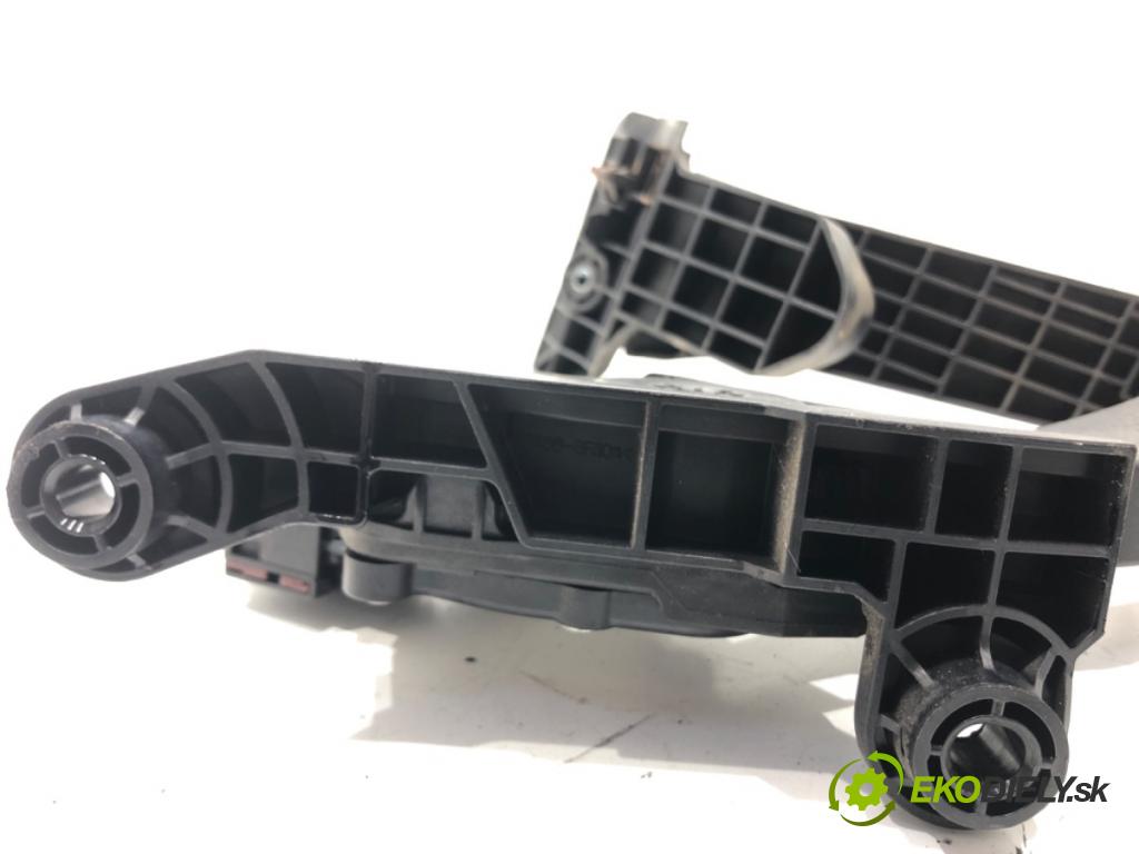 HYUNDAI ELANTRA V sedan (MD, UD) 2010 - 2022    1.6 97 kW [132 KM] benzyna 2011 - 2015  Potenciometer plynu  (Pedál)