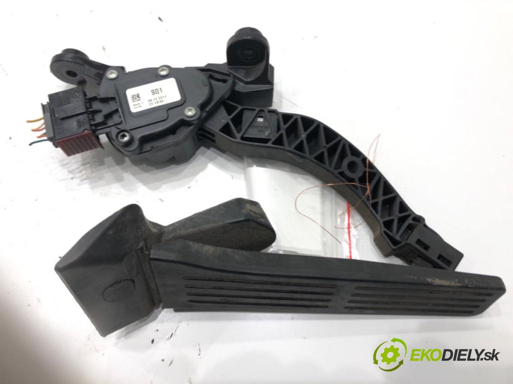 HYUNDAI ELANTRA V sedan (MD, UD) 2010 - 2022    1.6 97 kW [132 KM] benzyna 2011 - 2015  Potenciometer plynu  (Pedál)