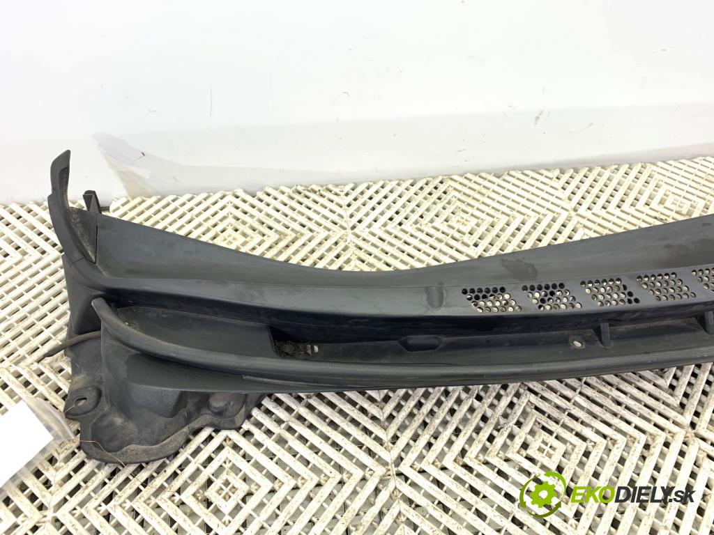 HYUNDAI ELANTRA V sedan (MD, UD) 2010 - 2022    1.6 97 kW [132 KM] benzyna 2011 - 2015  Torpédo, plast pod čelné okno 86150-3X000 (Torpéda)