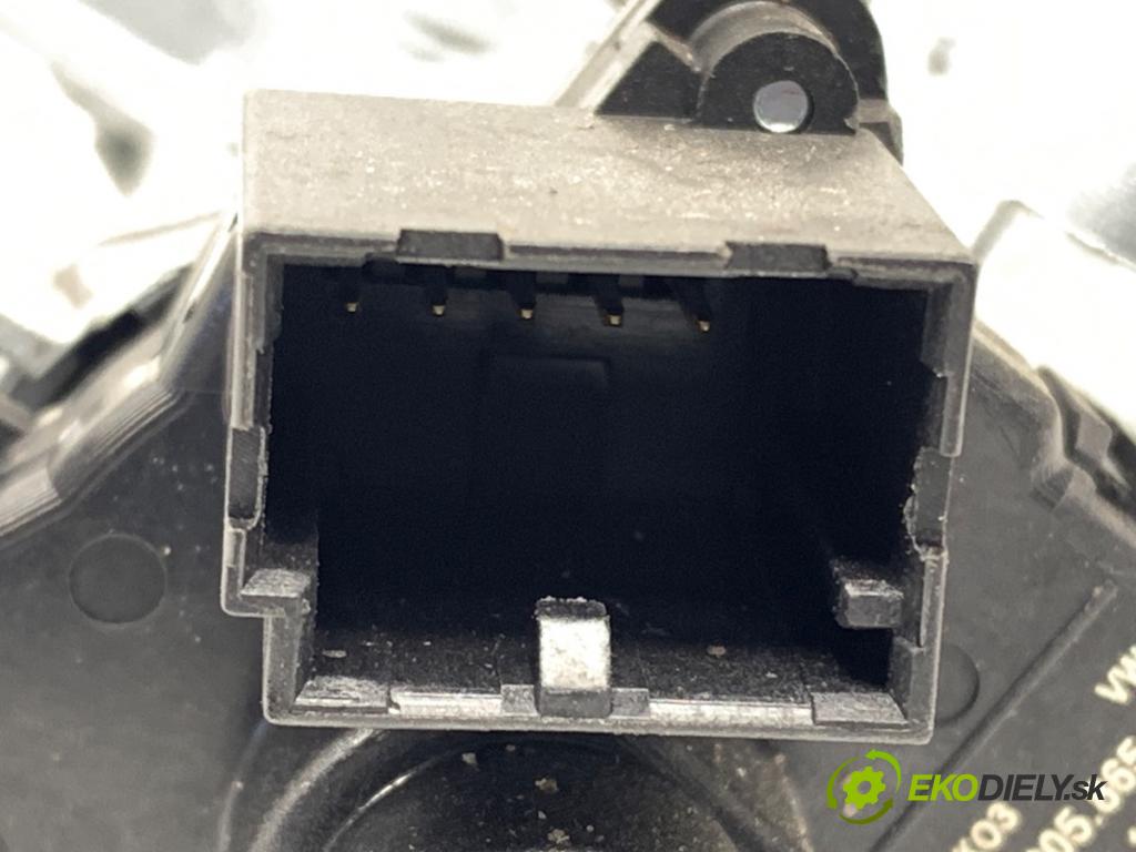 SKODA OCTAVIA III Combi (5E5, 5E6) 2012 - 2022    1.6 TDI 85 kW [115 KM] olej napędowy 2017 - 2022  spinačka 5Q1905865A (Spínacie skrinky a kľúče)