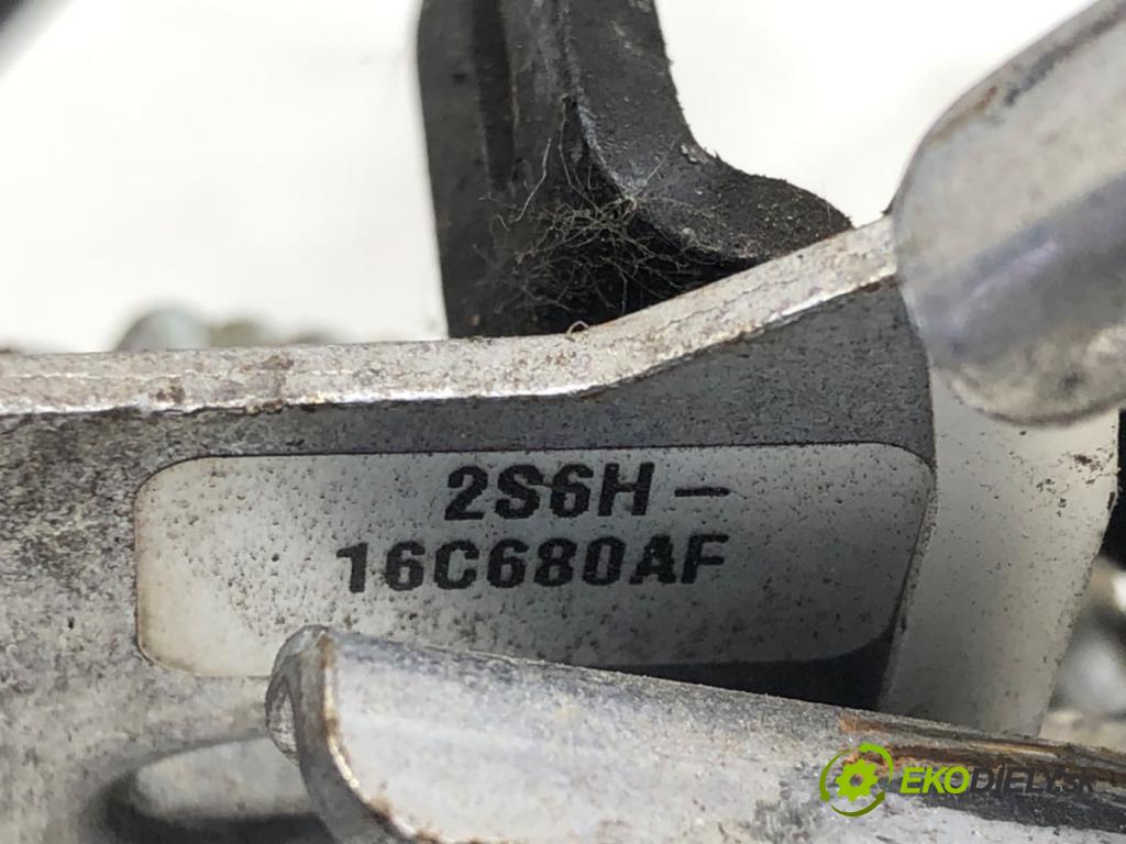FORD FIESTA V (JH_, JD_) 2001 - 2014    1.3 51 kW [69 KM] benzyna 2001 - 2008  zámok kapoty přední část
