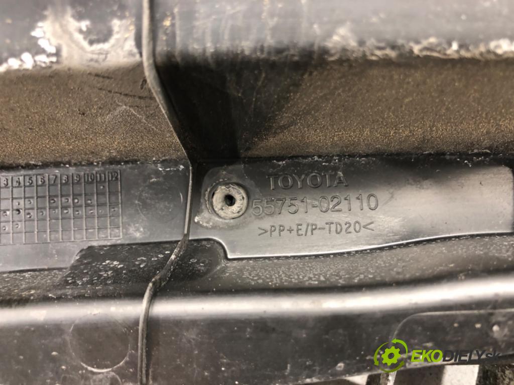 TOYOTA AURIS (_E15_) 2006 - 2012    1.4 D-4D (NDE150_) 66 kW [90 KM] olej napędowy 2007 - 2012  Torpédo, plast pod čelné okno 55783-02050 (Torpéda)