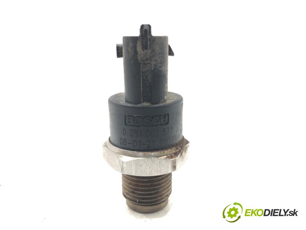 TOYOTA AURIS (_E15_) 2006 - 2012    1.4 D-4D (NDE150_) 66 kW [90 KM] olej napędowy 2007 - 2012  Snímač tlaku paliva 0281002871 (Snímače)