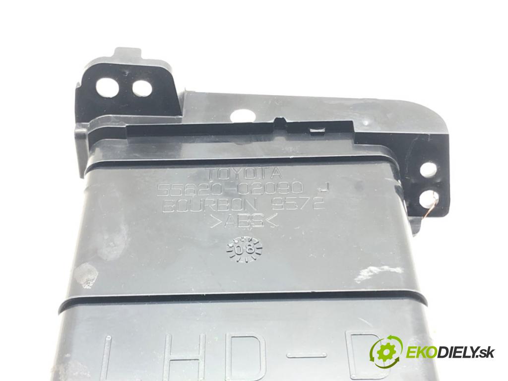 TOYOTA AURIS (_E15_) 2006 - 2012    1.4 D-4D (NDE150_) 66 kW [90 KM] olej napędowy 2007 - 2012  Držiak na nápoje 55620-02090 (Úchyty, držiaky na nápoje)