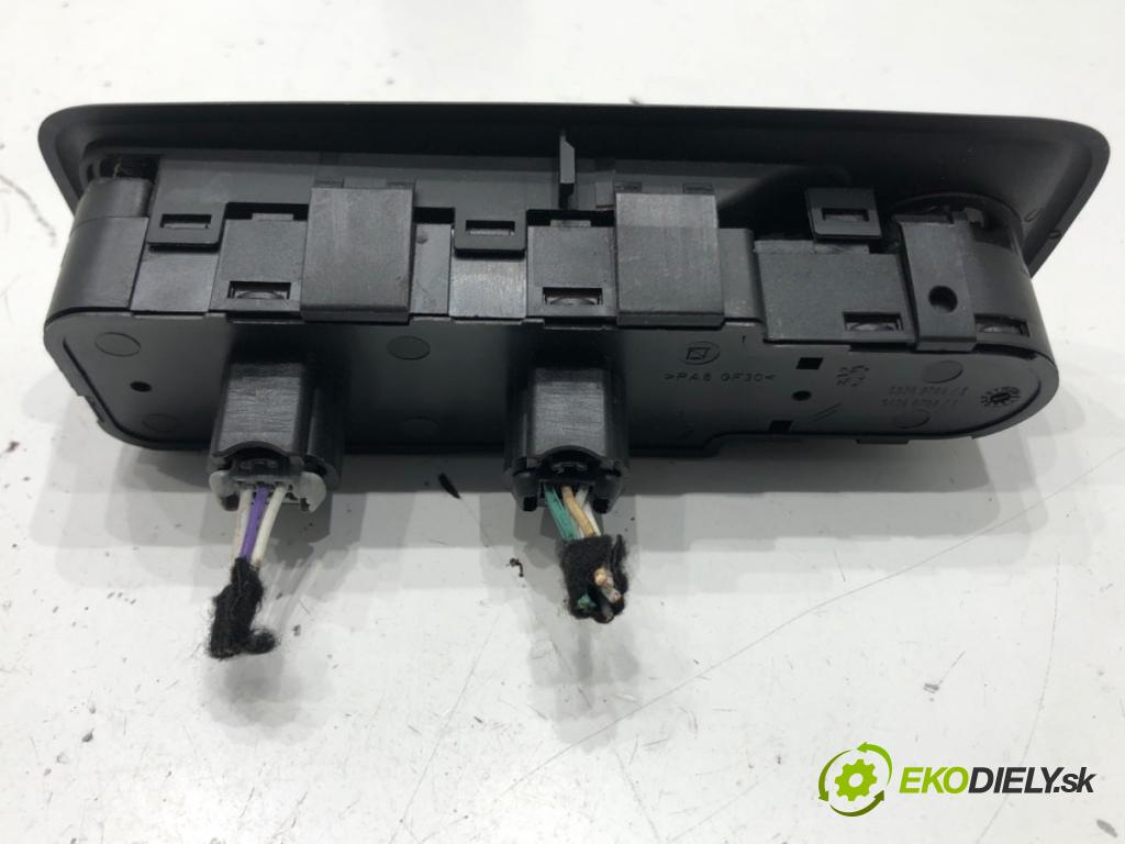 PEUGEOT 807 (EB_) 2002 - 2022    2.0 HDI 100 kW [136 KM] olej napędowy 2006 - 2022  Prepínač okien 14996390XT (Prepínače, spínače, tlačidlá a ovládače kúrenia)