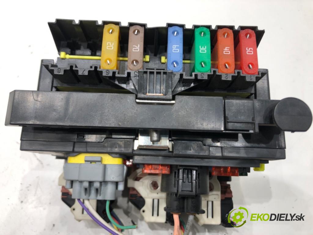 PEUGEOT 807 (EB_) 2002 - 2022    2.0 HDI 100 kW [136 KM] olej napędowy 2006 - 2022  Modul BSM 9675878080 (Ostatné)