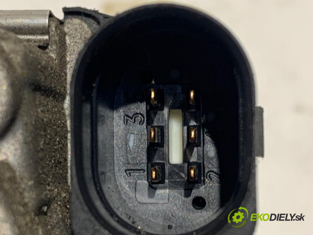 AUDI A6 C6 (4F2) 2004 - 2011    2.4 130 kW [177 KM] benzyna 2004 - 2008  Škrtiaca klapka 078133062C (Škrtiace klapky)