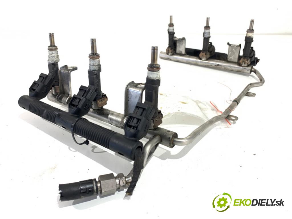 AUDI A6 C6 (4F2) 2004 - 2011    2.4 130 kW [177 KM] benzyna 2004 - 2008  Lišta vstrekovacia 06E971821A (Vstrekovacia lišta)