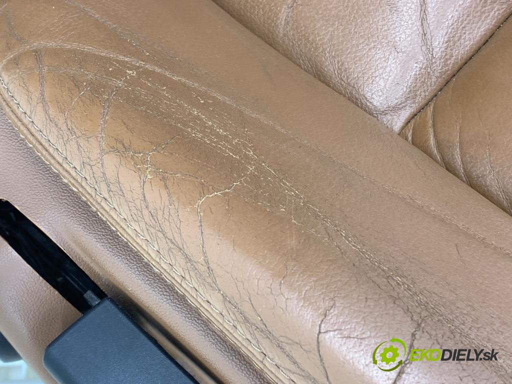 AUDI A6 C6 (4F2) 2004 - 2011    2.4 130 kW [177 KM] benzyna 2004 - 2008  Sedadlo pravy predný