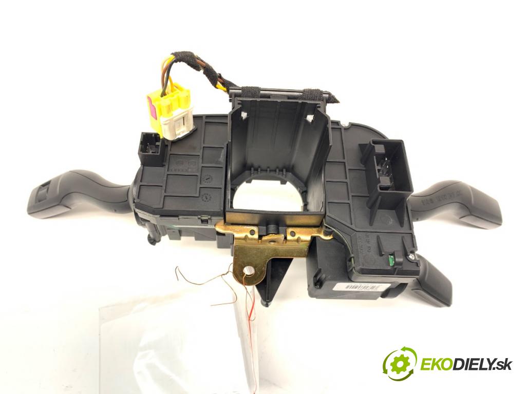 AUDI A6 C6 (4F2) 2004 - 2011    2.4 130 kW [177 KM] benzyna 2004 - 2008  Prepínač kombinovaný 4F0953549A (Prepínače, spínače, tlačidlá a ovládače kúrenia)