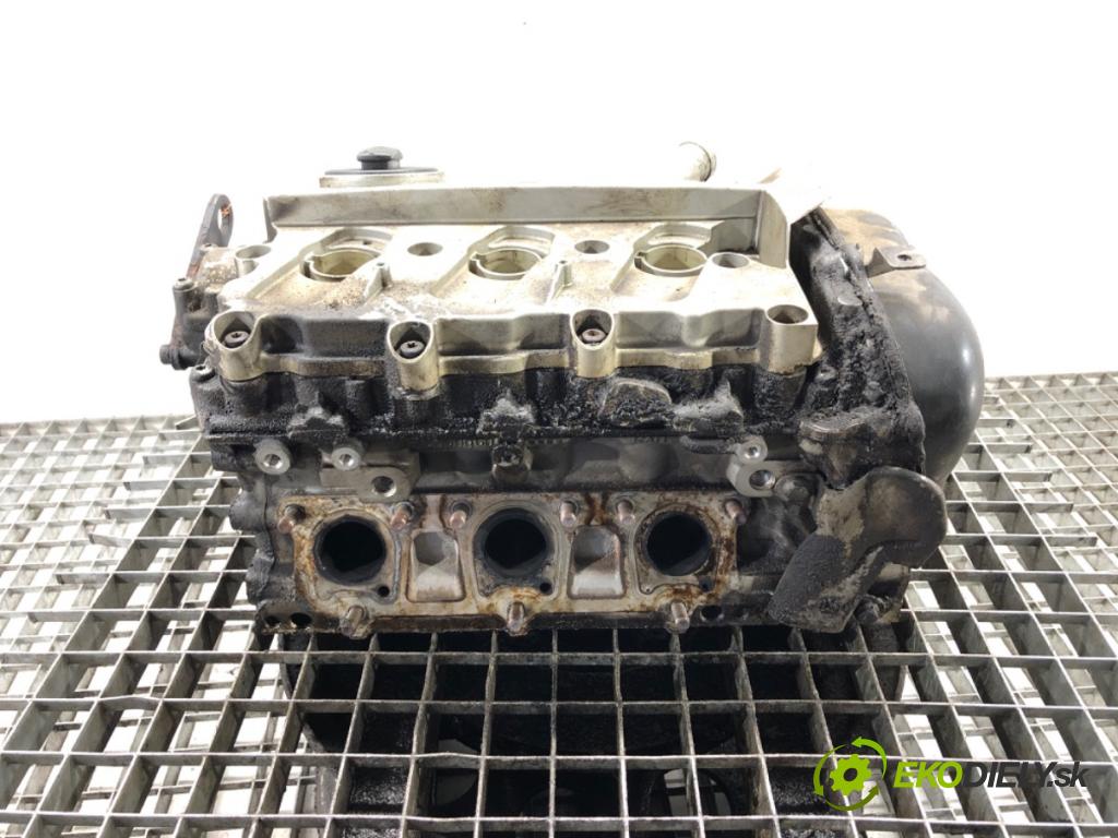 AUDI A6 C6 (4F2) 2004 - 2011    2.4 130 kW [177 KM] benzyna 2004 - 2008  Hlava valcov pravy 06E103373D