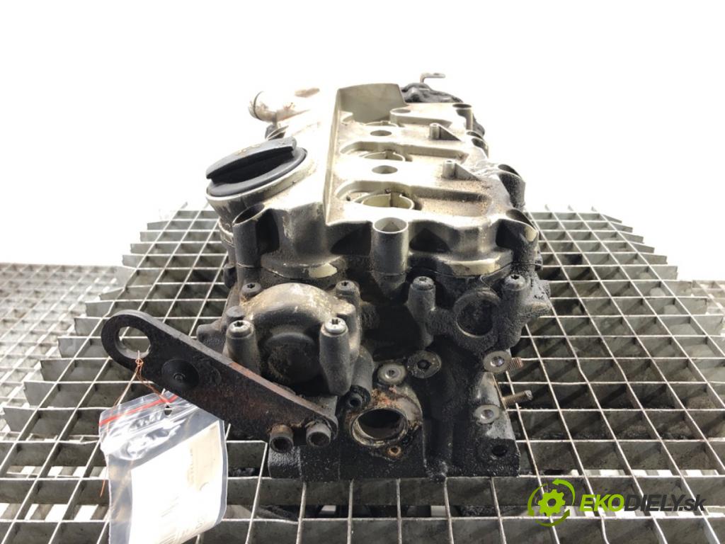 AUDI A6 C6 (4F2) 2004 - 2011    2.4 130 kW [177 KM] benzyna 2004 - 2008  Hlava valcov pravy 06E103373D