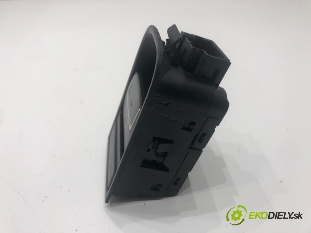 VW TIGUAN (5N_) 2007 - 2018    1.4 TSI 4motion 110 kW [150 KM] benzyna 2007 - 2018  Spínač brzdy ručnej brzdy 5N0927225 (Prepínače, spínače, tlačidlá a ovládače kúrenia)
