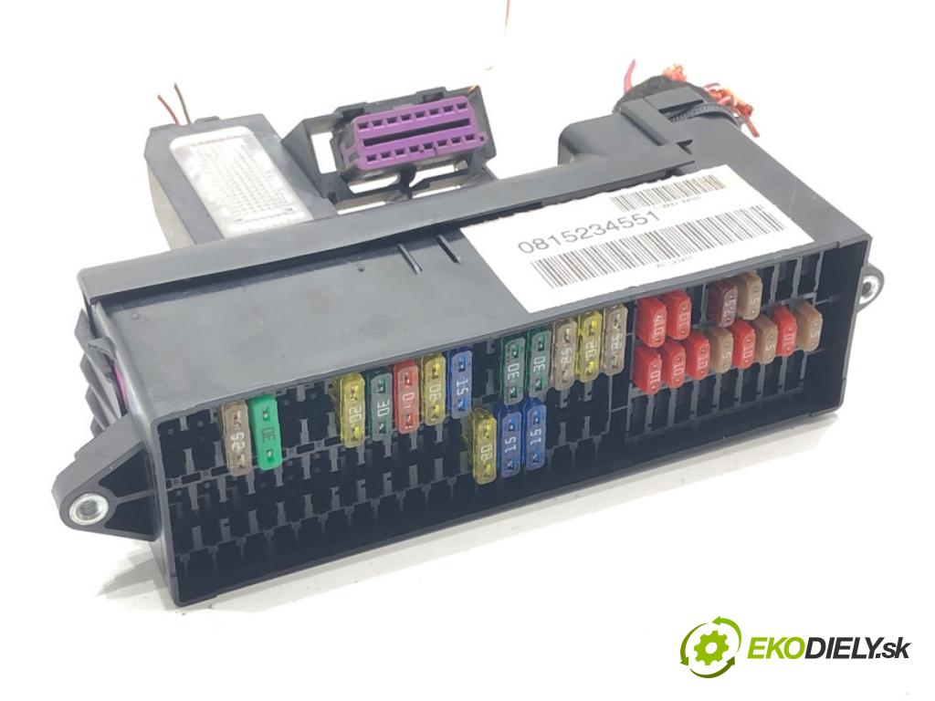 VW TIGUAN (5N_) 2007 - 2018    1.4 TSI 4motion 110 kW [150 KM] benzyna 2007 - 2018  skříňka poistková 0815234551 (Pojistkové skříňky)