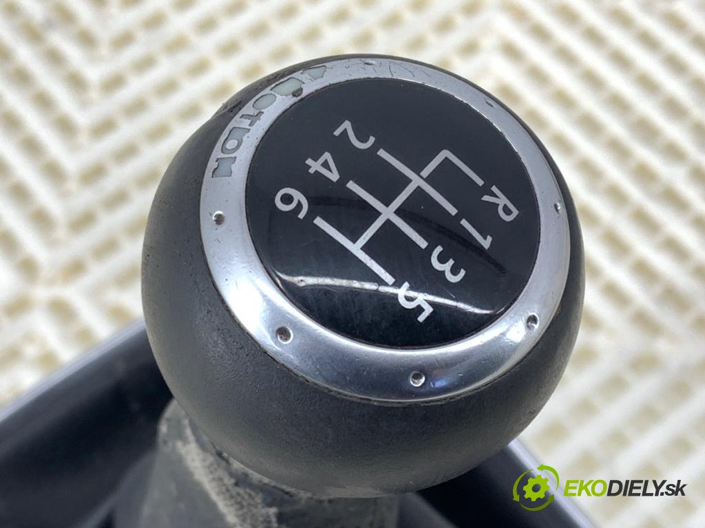 VW TIGUAN (5N_) 2007 - 2018    1.4 TSI 4motion 110 kW [150 KM] benzyna 2007 - 2018  Kulisa 1K0711061B (Rýchlostné páky / kulisy)