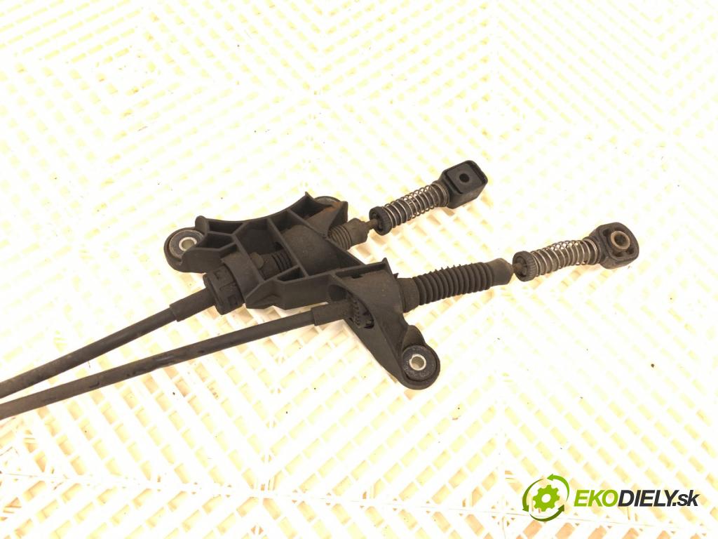 VW TIGUAN (5N_) 2007 - 2018    1.4 TSI 4motion 110 kW [150 KM] benzyna 2007 - 2018  Kulisa 1K0711061B (Rýchlostné páky / kulisy)