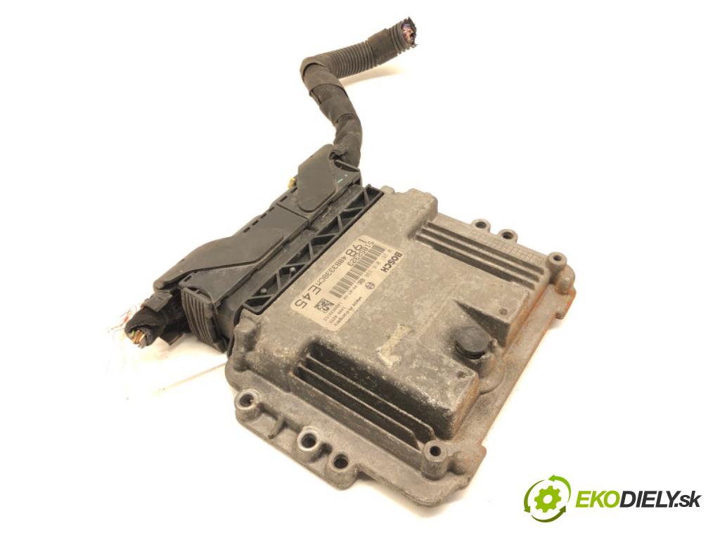 FIAT BRAVO II (198_) 2006 - 2022    1.6 D Multijet (198AXH1B) 77 kW [105 KM] olej napędowy 2007 - 2014  riadiaca jednotka Motor 51852323 (Riadiace jednotky)