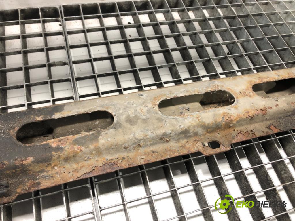 FIAT BRAVO II (198_) 2006 - 2022    1.6 D Multijet (198AXH1B) 77 kW [105 KM] olej napędowy 2007 - 2014  držák přední část  (Výztuhy přední)